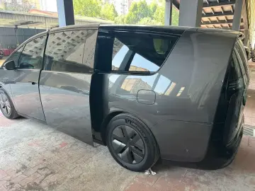 2024 Li Auto (Lixiang) Mega с пробегом 59 000 км