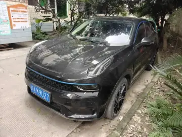 Lynk & Co 05
