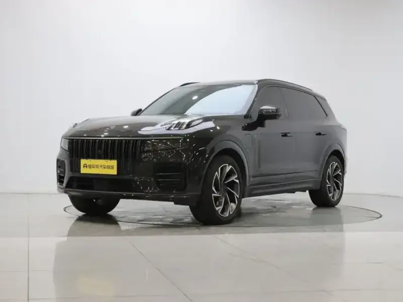 2021 Lynk & Co 09 с пробегом 90 000 км