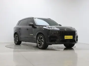 2021 Lynk & Co 09 с пробегом 90 000 км