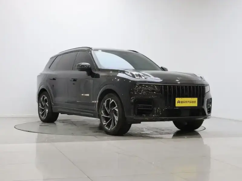 2021 Lynk & Co 09 с пробегом 90 000 км