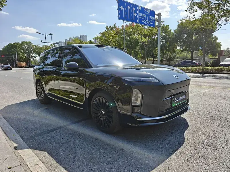 2026 Nio ES8 с пробегом 16 000 км