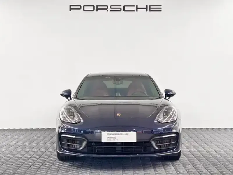 2023 Porsche Panamera с пробегом 55 600 км