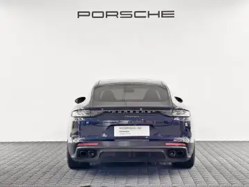 2023 Porsche Panamera с пробегом 55 600 км