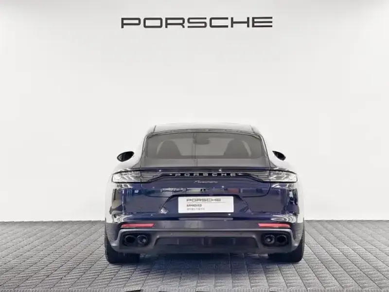 2023 Porsche Panamera с пробегом 55 600 км