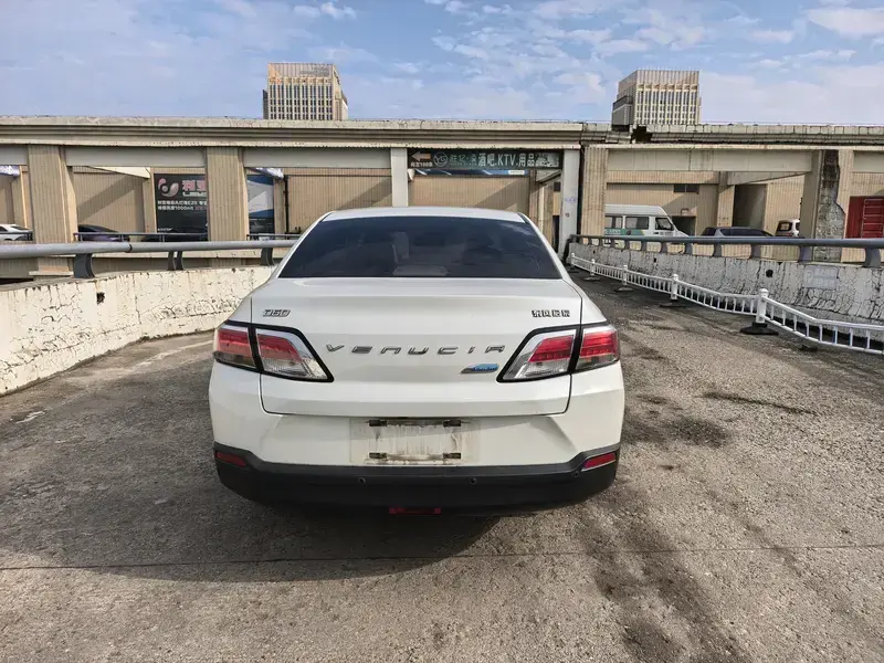 2020 Venucia D60 с пробегом 78 000 км
