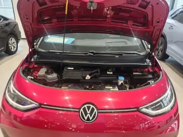 2026 Volkswagen ID.3 с пробегом 24 000 км