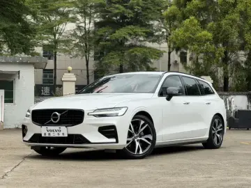 2021 Volvo V60 с пробегом 72 000 км