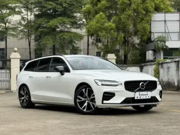 2021 Volvo V60 с пробегом 72 000 км