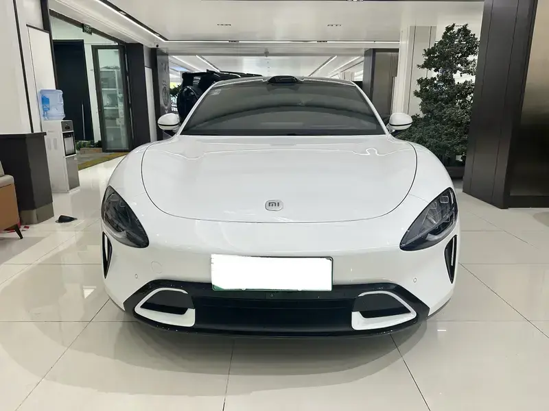 2024 Xiaomi SU7 с пробегом 8 900 км