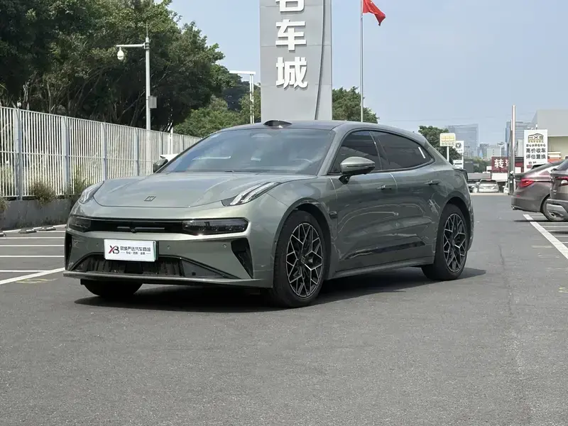 2024 Zeekr 001 с пробегом 38 000 км