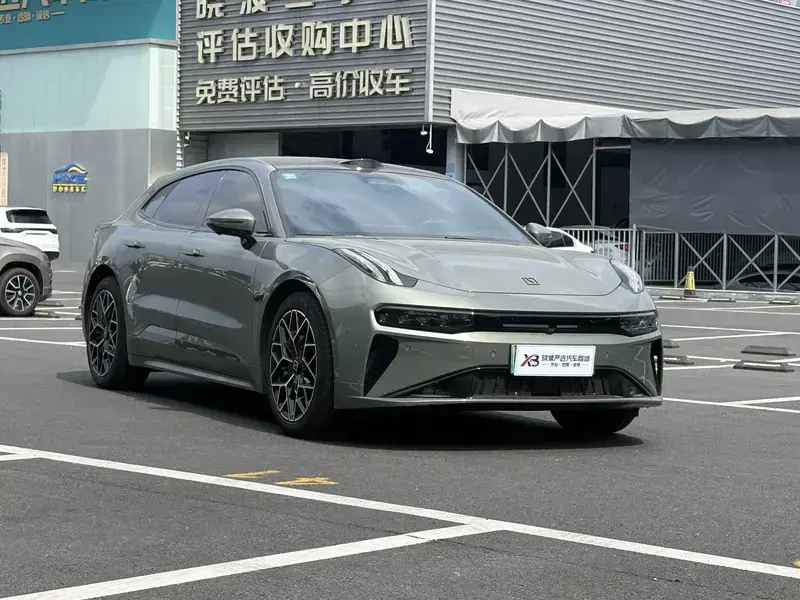 2024 Zeekr 001 с пробегом 38 000 км