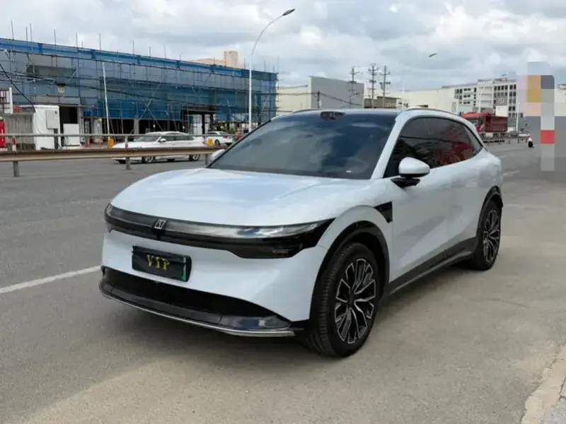 2025 Zeekr 7X с пробегом 30 000 км