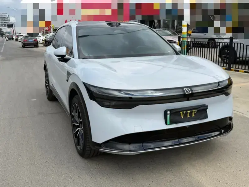 2025 Zeekr 7X с пробегом 30 000 км