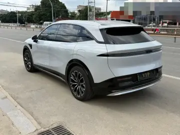 2025 Zeekr 7X с пробегом 30 000 км