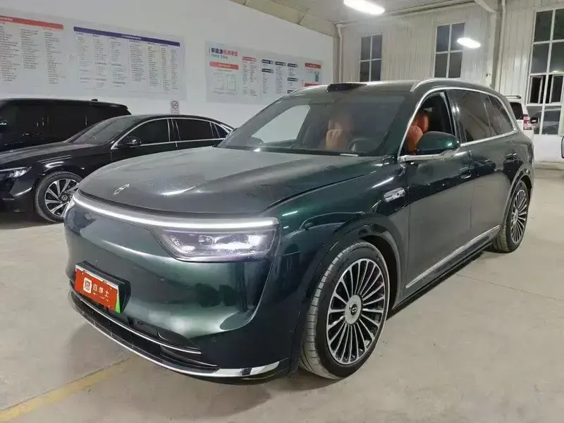 2025 Aito M8 с пробегом 19 000 км