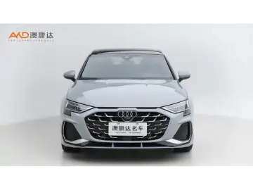 2025 Audi A3 с пробегом 9 900 км