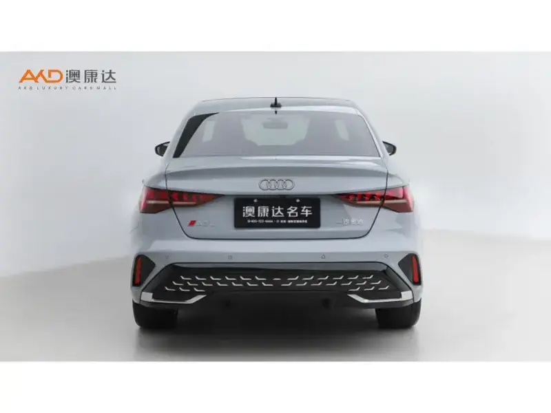 2025 Audi A3 с пробегом 9 900 км