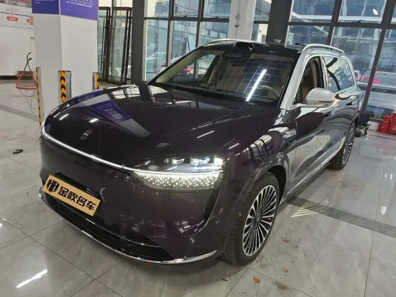 2025 Aito M9 с пробегом 100 км