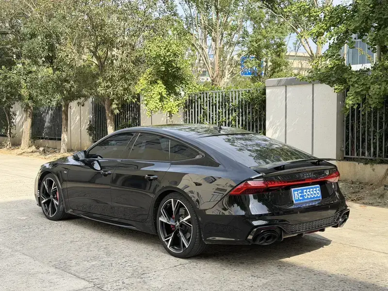 2023 Audi A7 с пробегом 20 000 км