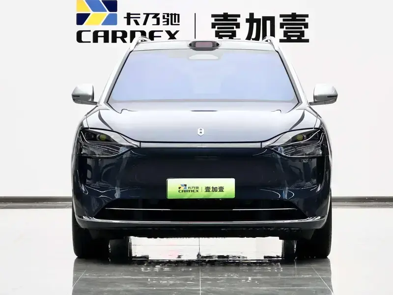2024 Aito M9 с пробегом 29 300 км