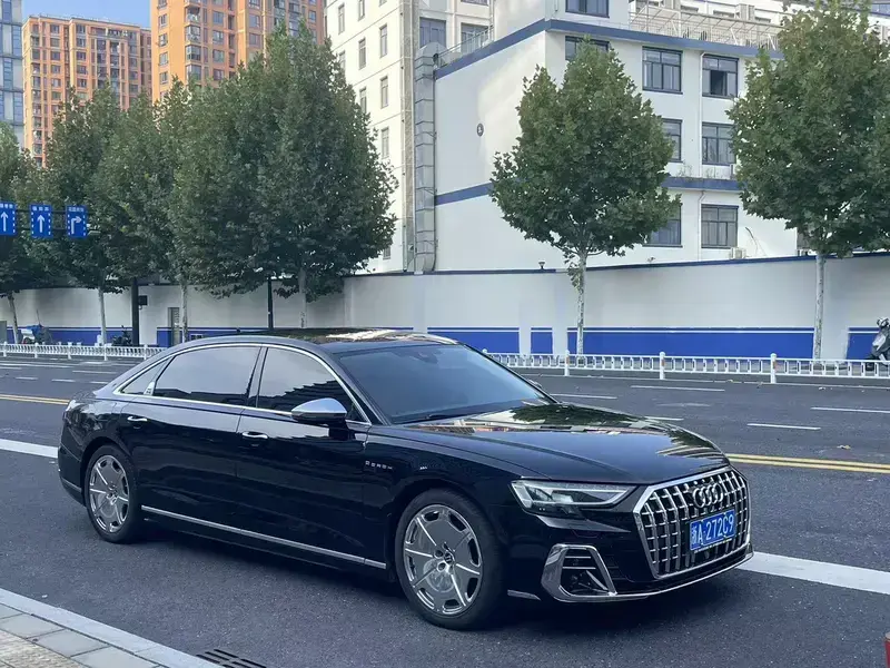 2022 Audi A8 с пробегом 82 000 км