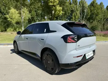 2025 Arcfox T1 с пробегом 20 000 км