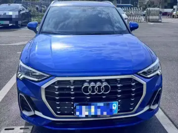 2022 Audi Q3 с пробегом 25 000 км