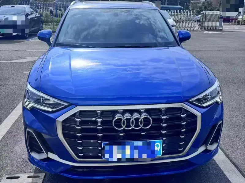 2022 Audi Q3 с пробегом 25 000 км