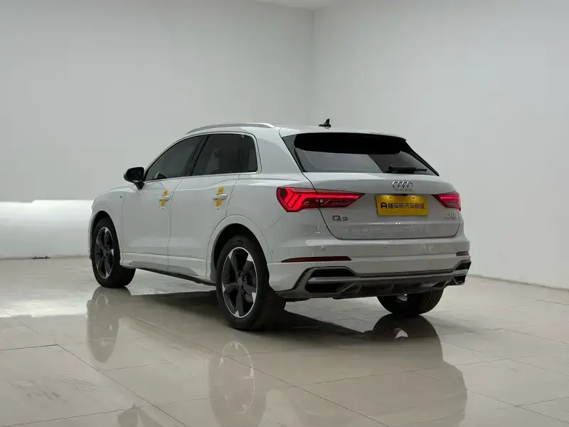 2021 Audi Q3 с пробегом 56 500 км