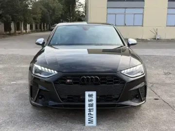 2022 Audi S4 с пробегом 48 000 км