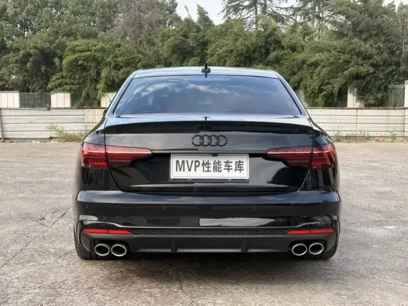 2022 Audi S4 с пробегом 48 000 км