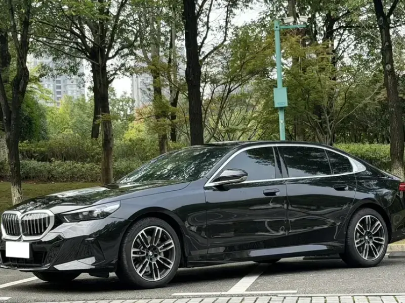2026 BMW 5 серии с пробегом 7 000 км