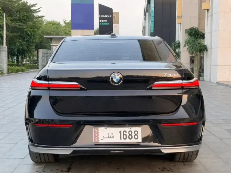 2023 BMW 7 серии с пробегом 24 000 км