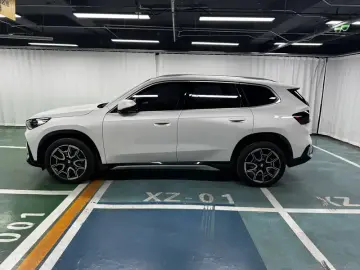2025 BMW X1 с пробегом 12 500 км