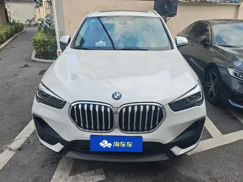 2022 BMW X1 с пробегом 21 000 км