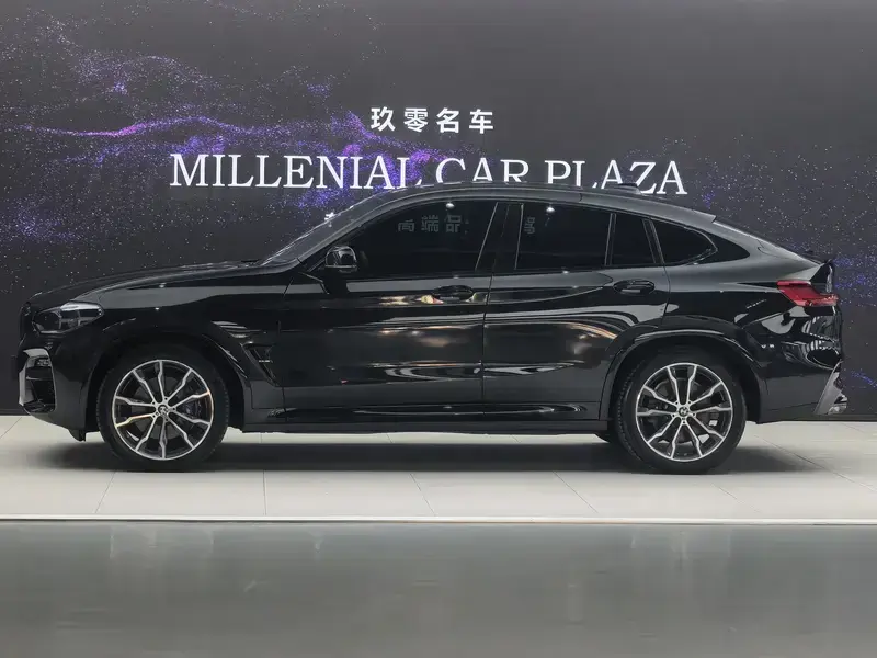 2021 BMW X4 с пробегом 86 300 км