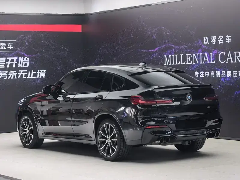2021 BMW X4 с пробегом 86 300 км