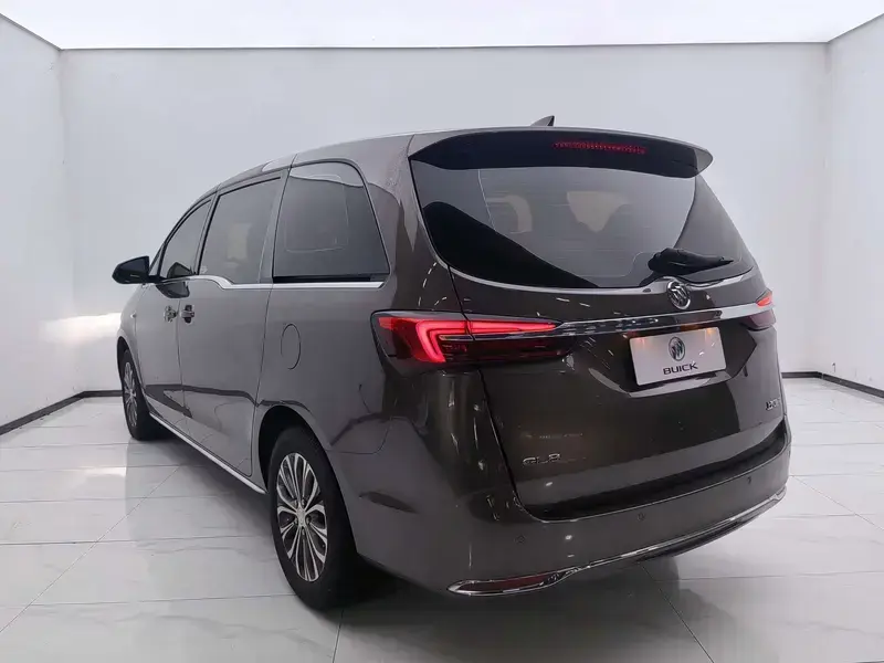 2023 Buick GL8 с пробегом 79 000 км