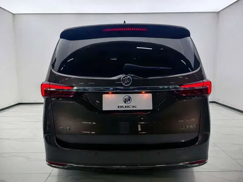 2023 Buick GL8 с пробегом 79 000 км