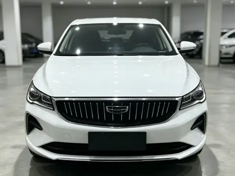 2022 Geely Emgrand с пробегом 42 000 км