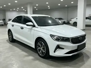 2022 Geely Emgrand с пробегом 42 000 км