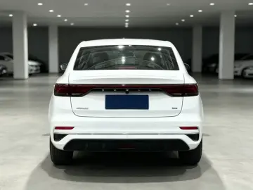 2022 Geely Emgrand с пробегом 31 000 км