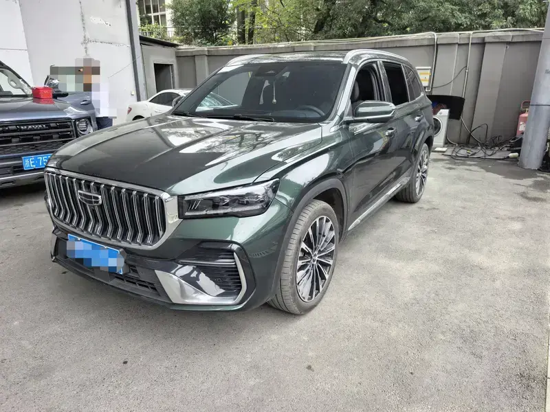 2026 Geely Monjaro с пробегом 14 000 км
