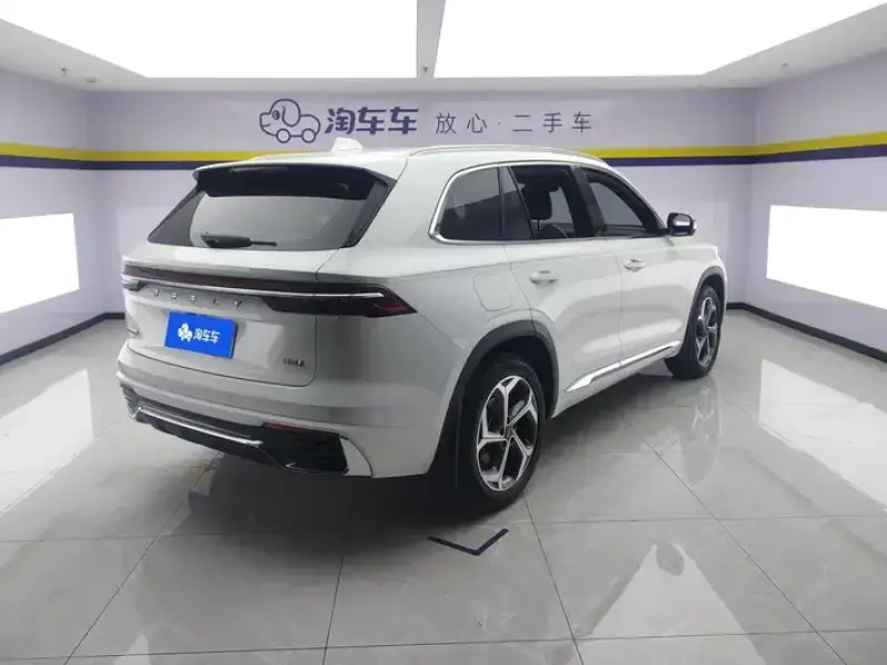 2021 Geely Monjaro с пробегом 66 000 км