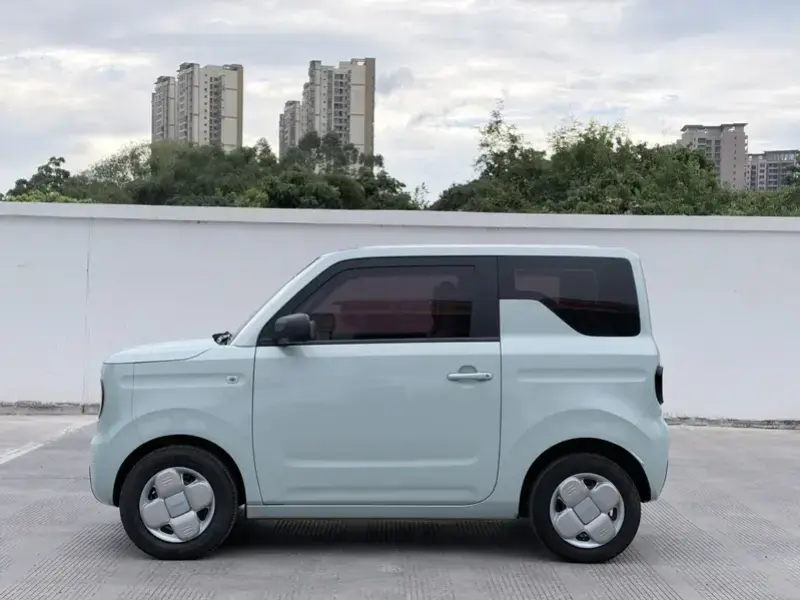 2023 Geely Panda с пробегом 23 000 км
