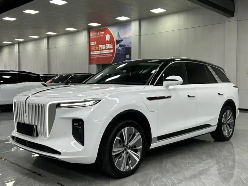 2022 Hongqi E-HS9 с пробегом 20 000 км