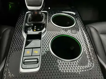2023 Hongqi HS3 с пробегом 5 000 км