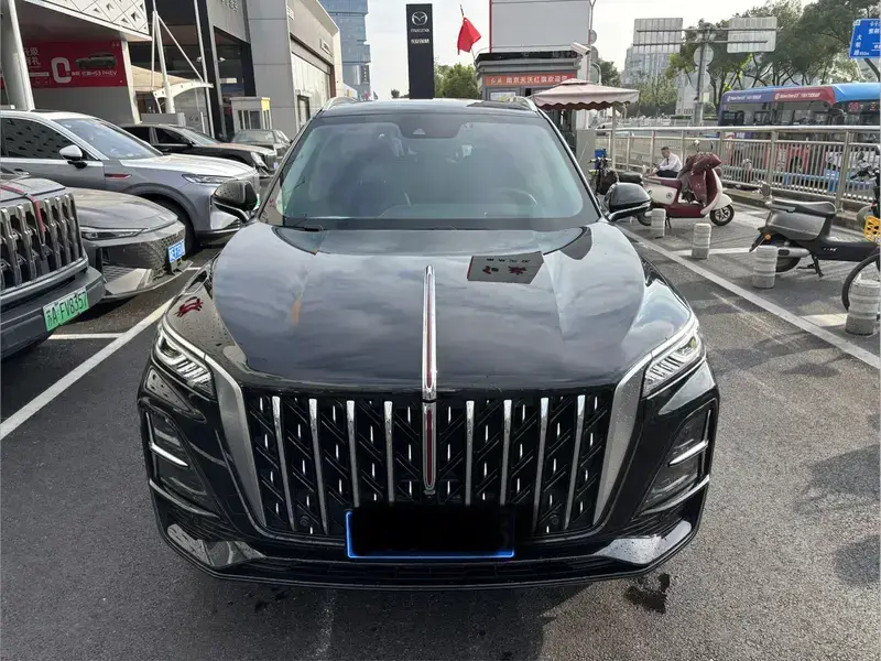 2023 Hongqi HS5 с пробегом 51 000 км
