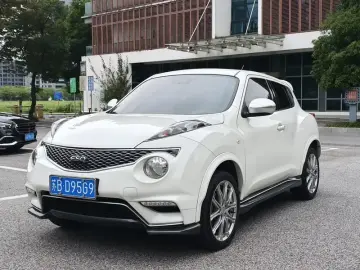 2014 Infiniti ESQ с пробегом 77 000 км
